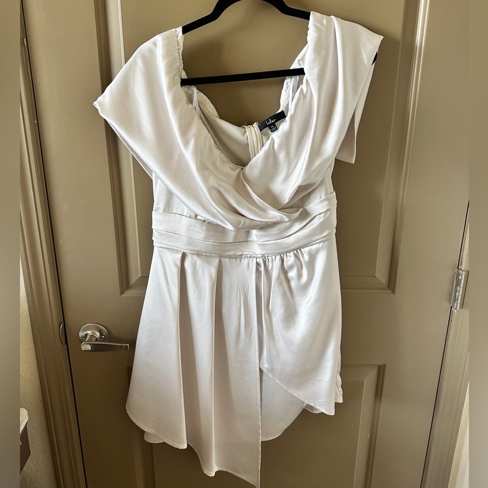 White lulus dress